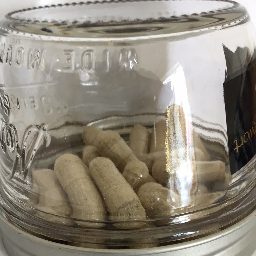 Capsulated, organic mugwort, 300 mg