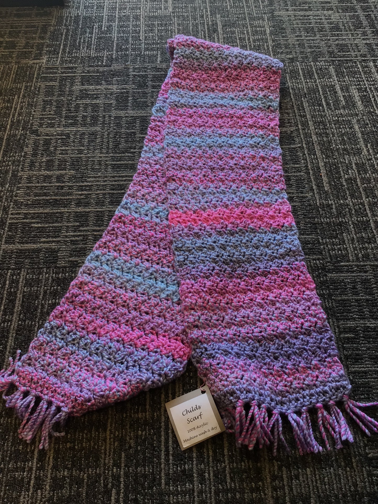 Child’s scarf