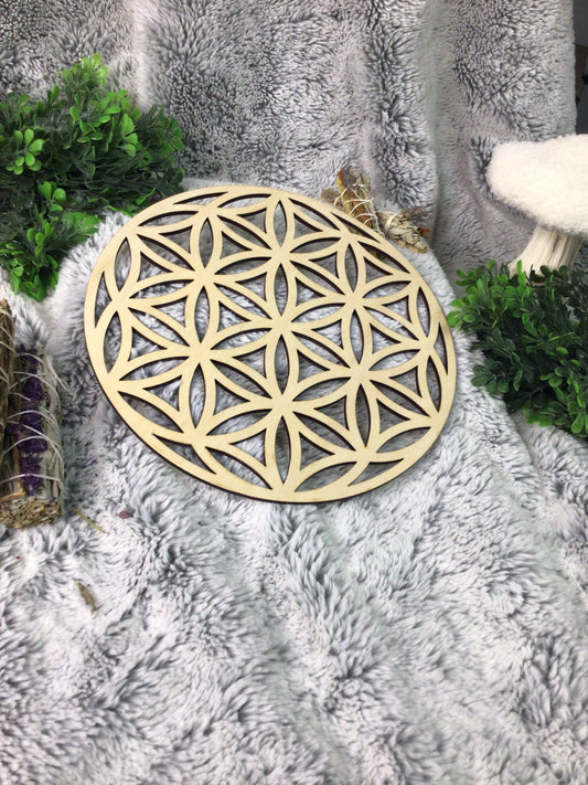 Wooden crystal grid